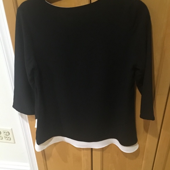 Top - Picture 2 of 5